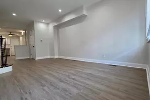 2028 S Opal St, Philadelphia, PA 19145 - Photo 9