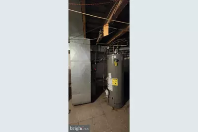 2549 S Fairhill Street, Philadelphia, PA 19148 - Photo 11