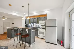 408 Monroe St, Philadelphia, PA 19147 - Photo 5