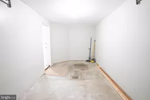 5910 Chew Ave, Philadelphia, PA 19138 - Photo 29