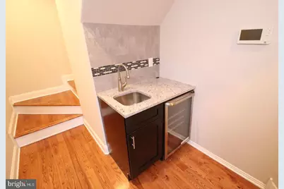 1541 S Woodstock Street, Philadelphia, PA 19146 - Photo 19