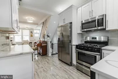 2504 S American Street, Philadelphia, PA 19148 - Photo 9