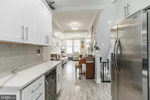 2504 S American St, Philadelphia, PA 19148 - Photo 13