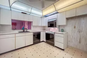 6311 Delaire Landing Rd, Philadelphia, PA 19114 - Photo 19