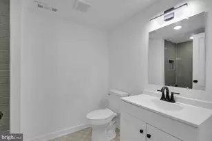 2670 Braddock St, Philadelphia, PA 19125 - Photo 15