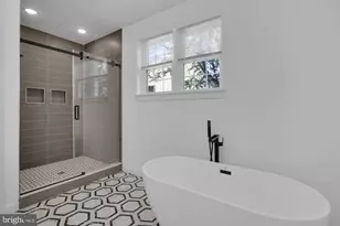 2670 Braddock St, Philadelphia, PA 19125 - Photo 39