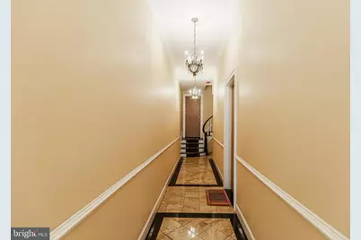 2049 Walnut Street #1R, Philadelphia, PA 19103 - Photo 3