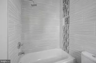 1072 N Front St, Philadelphia, PA 19123 - Photo 25