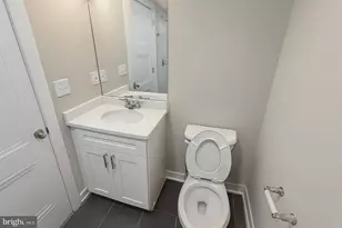 1407 N 8th St, Philadelphia, PA 19122 - Photo 9