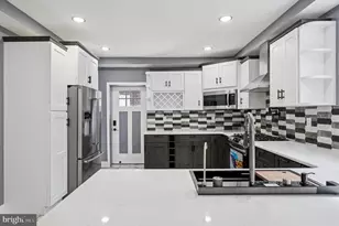 5556 Osage Ave, Philadelphia, PA 19143 - Photo 9