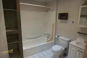 2033 S Bucknell St, Philadelphia, PA 19145 - Photo 9