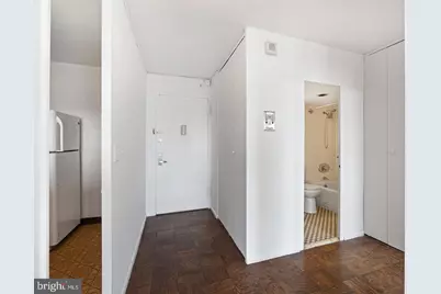 200 Locust Street #27F-N, Philadelphia, PA 19106 - Photo 11