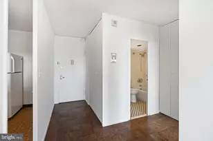 200 Locust St, Philadelphia, PA 19106 - Photo 11