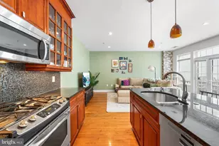 1221 Shackamaxon St, Philadelphia, PA 19125 - Photo 11