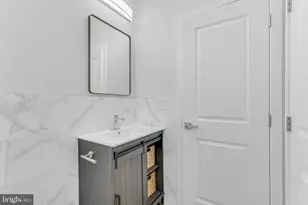 1243 W Westmoreland St, Philadelphia, PA 19140 - Photo 17