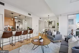 1034 Spruce St, Philadelphia, PA 19107 - Photo 3