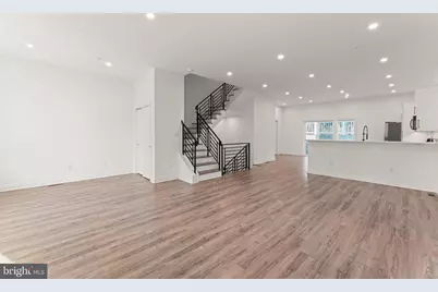 257 E Sharpnack Street, Philadelphia, PA 19119 - Photo 3