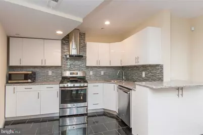 225 W Girard Avenue, Philadelphia, PA 19123 - Photo 3