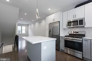 2722 Latona St, Philadelphia, PA 19146 - Photo 3