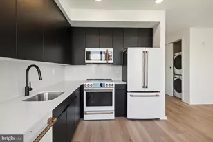 225 N 12th St, Philadelphia, PA 19107 - Photo 11