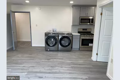 910 Arch Street #2M, Philadelphia, PA 19107 - Photo 9