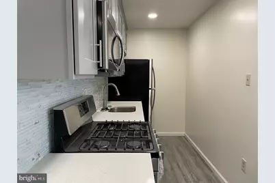 910 Arch Street #2M, Philadelphia, PA 19107 - Photo 1