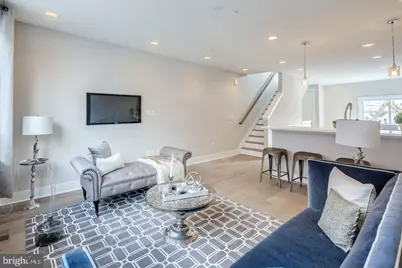 520 Fairmount Avenue, Philadelphia, PA 19123 - Photo 9