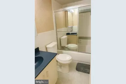 3204 Delaire Landing Road #3204, Philadelphia, PA 19114 - Photo 3