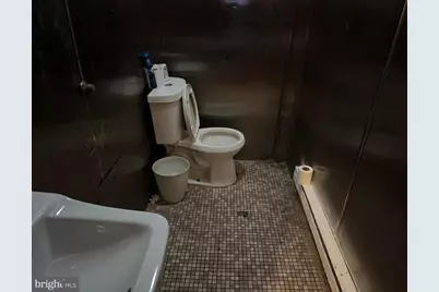 6721 Elmwood Avenue, Philadelphia, PA 19142 - Photo 5