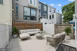 1124 E Dunton St, Philadelphia, PA 19123 - Photo 9