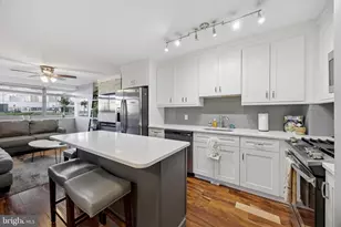 2401 Pennsylvania Ave, Philadelphia, PA 19130 - Photo 9