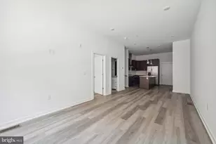 710 N 16th St, Philadelphia, PA 19130 - Photo 9