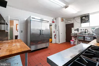 6452 Lansdowne Avenue, Philadelphia, PA 19151 - Photo 15