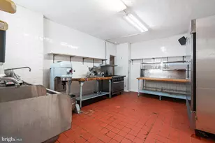 6452 Lansdowne Ave, Philadelphia, PA 19151 - Photo 13