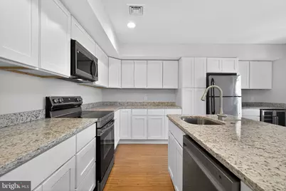 102 Church Street #306, Philadelphia, PA 19106 - Photo 9