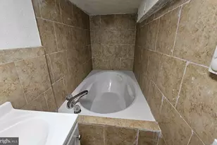 164 W Clarkson Ave, Philadelphia, PA 19120 - Photo 7