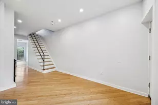 2037 E Arizona St, Philadelphia, PA 19125 - Photo 11