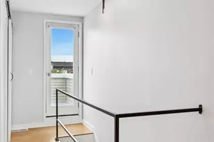 2037 E Arizona St, Philadelphia, PA 19125 - Photo 17