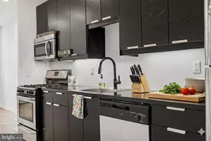 2037 E Arizona St, Philadelphia, PA 19125 - Photo 3