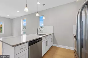 1238 N 6th St, Philadelphia, PA 19122 - Photo 3