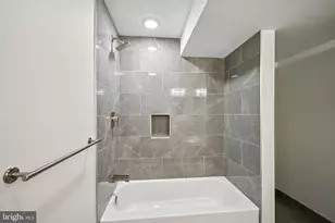 753 N 20th St, Philadelphia, PA 19130 - Photo 29