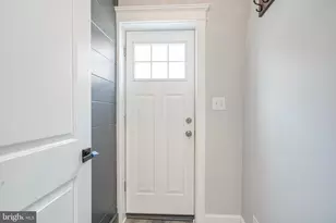 2545 S Warnock St, Philadelphia, PA 19148 - Photo 3