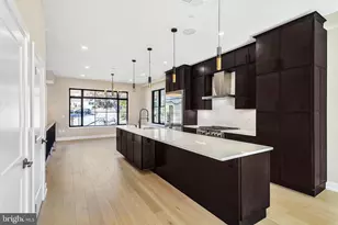 202 Kalos St, Philadelphia, PA 19128 - Photo 9