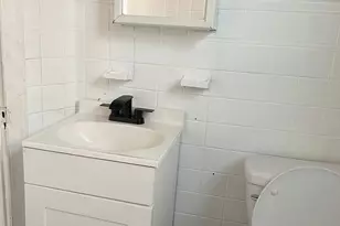 2056 Emily St, Philadelphia, PA 19145 - Photo 9