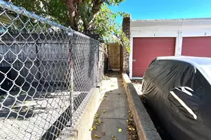 3649 Emerald St, Philadelphia, PA 19134 - Photo 31