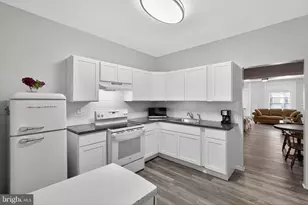 1344 Narragansett St, Philadelphia, PA 19138 - Photo 15