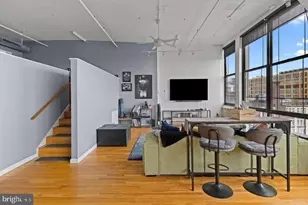 314 N 12th St, Philadelphia, PA 19107 - Photo 5