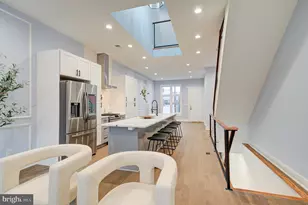 2318 E Hazzard St, Philadelphia, PA 19125 - Photo 11