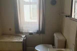 2241 N Lambert St, Philadelphia, PA 19132 - Photo 15