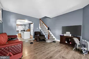 7009 Gillespie St, Philadelphia, PA 19135 - Photo 3